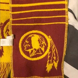 Redskin scarf